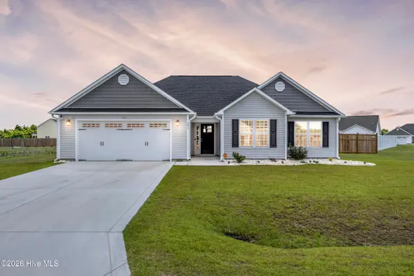 806 Calebs Creek Court, Maysville, NC 28555