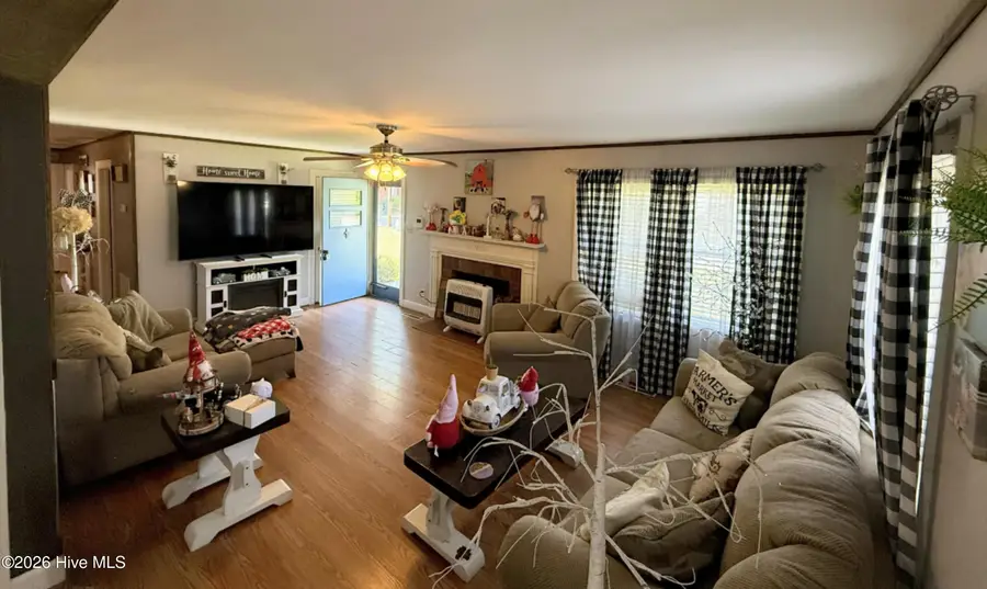207 W Church Street, Walstonburg, NC 27888 - #3