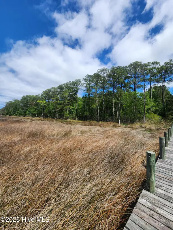 129 Garbacon Drive, Beaufort, NC 28516