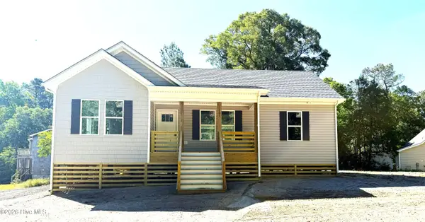 131 Dozier Street, Jarvisburg, NC 27947