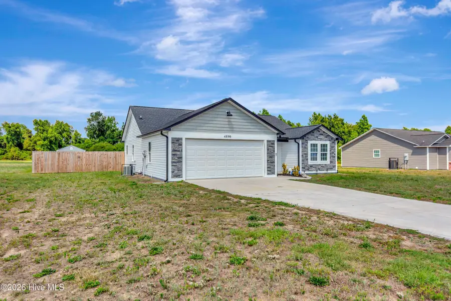 4890 W Nc 72 Highway W, Lumberton, NC 28360 - #2