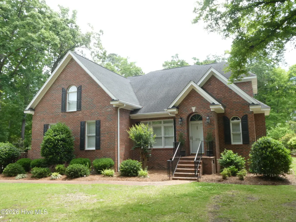 202 Walnut Cove Drive, Lumberton, NC 28358 - #1