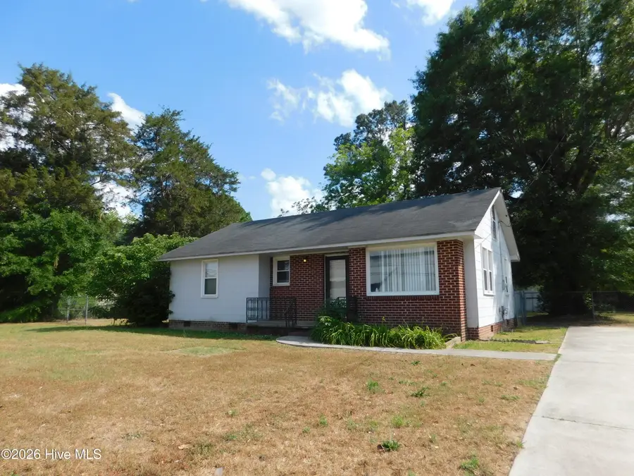 417 Fairley T Street, Laurinburg, NC 28352 - #2
