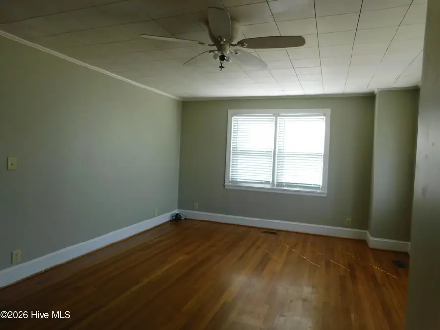 417 Fairley T Street, Laurinburg, NC 28352 - #3