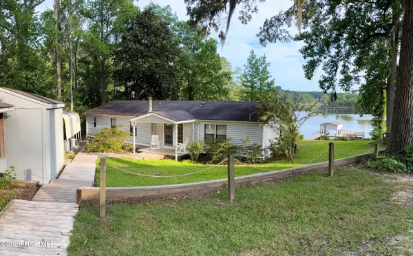 1045 River Road, Blounts Creek, NC 27814