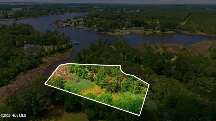 960 Southern Plantation Drive N, Oriental, NC 28571 - #2