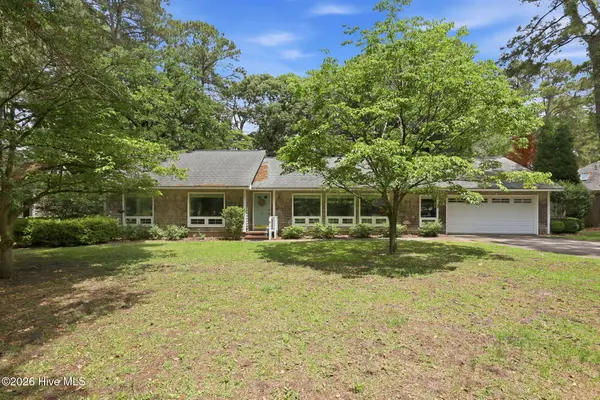 114 E Fairway Drive, Washington, NC 27889