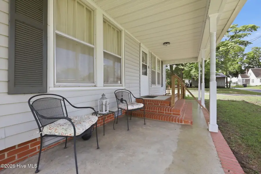 46 Elizabeth Avenue, Chocowinity, NC 27817 - #2
