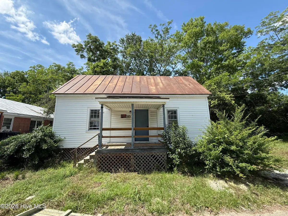 516 Tower Hill Road, Kinston, NC 28501 - #1