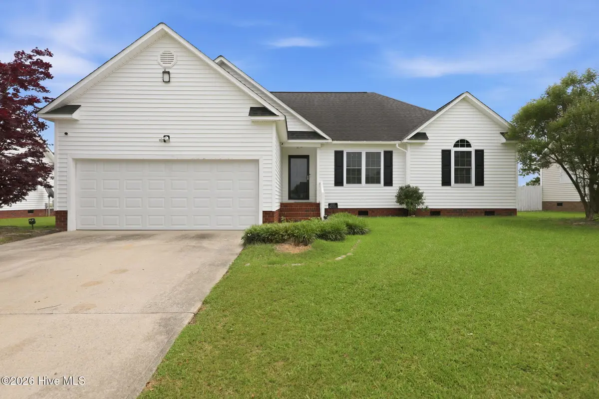726 E Main Street, Winterville, NC 28590 - #1
