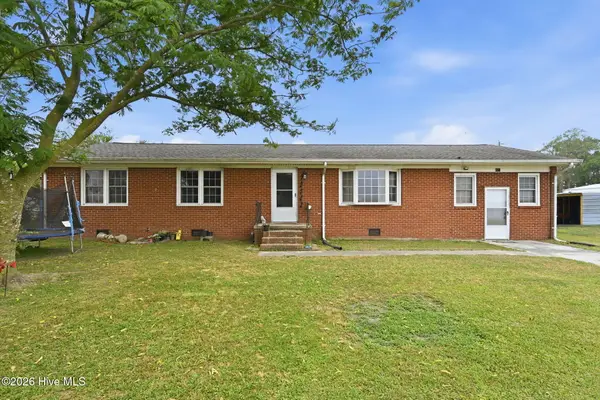873 Huffmantown Road, Richlands, NC 28574