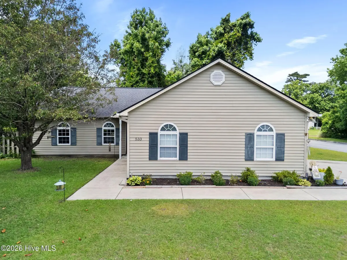 533 Brook Street, Morehead City, NC 28557 - #1