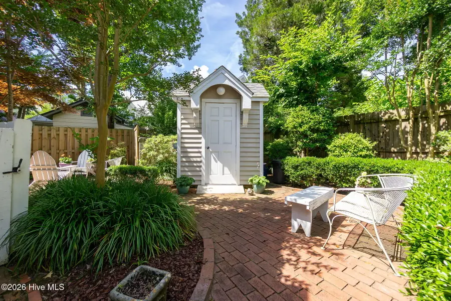 611 Craven Street, New Bern, NC 28560 - #3