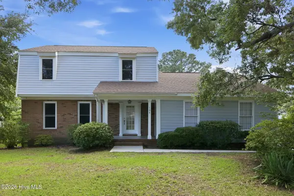 104 Gull Harbor Drive, Newport, NC 28570