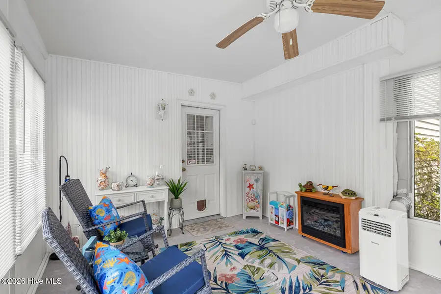 102 Gladiola Drive, New Bern, NC 28562 - #3