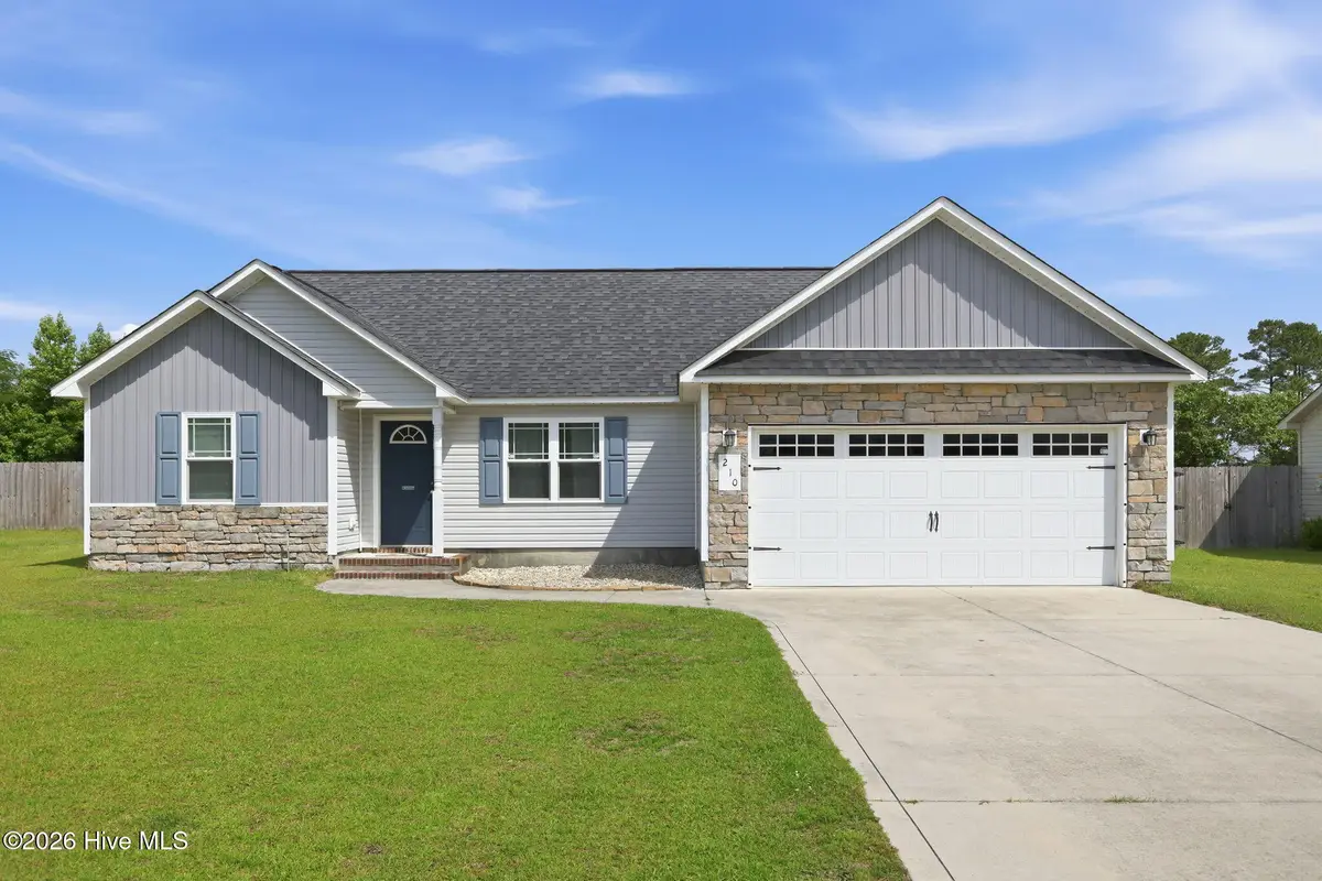 210 Brice Court, Hubert, NC 28539 - #1