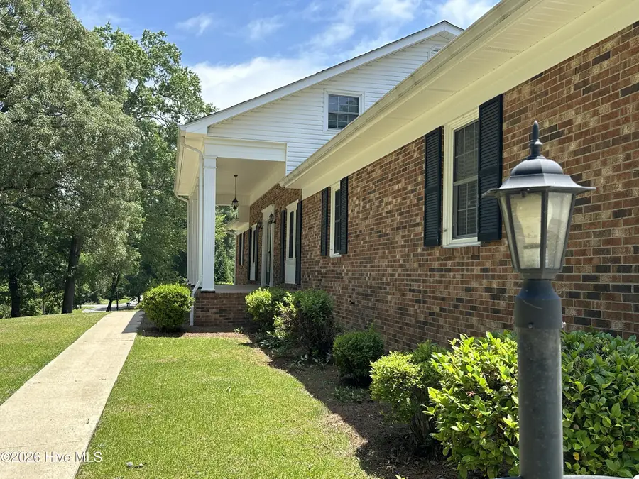 504 Pineview Road, Clinton, NC 28328 - #3