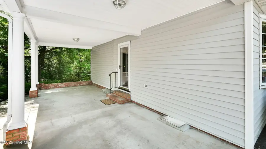 141 E Longmeadow Road, Greenville, NC 27858 - #2