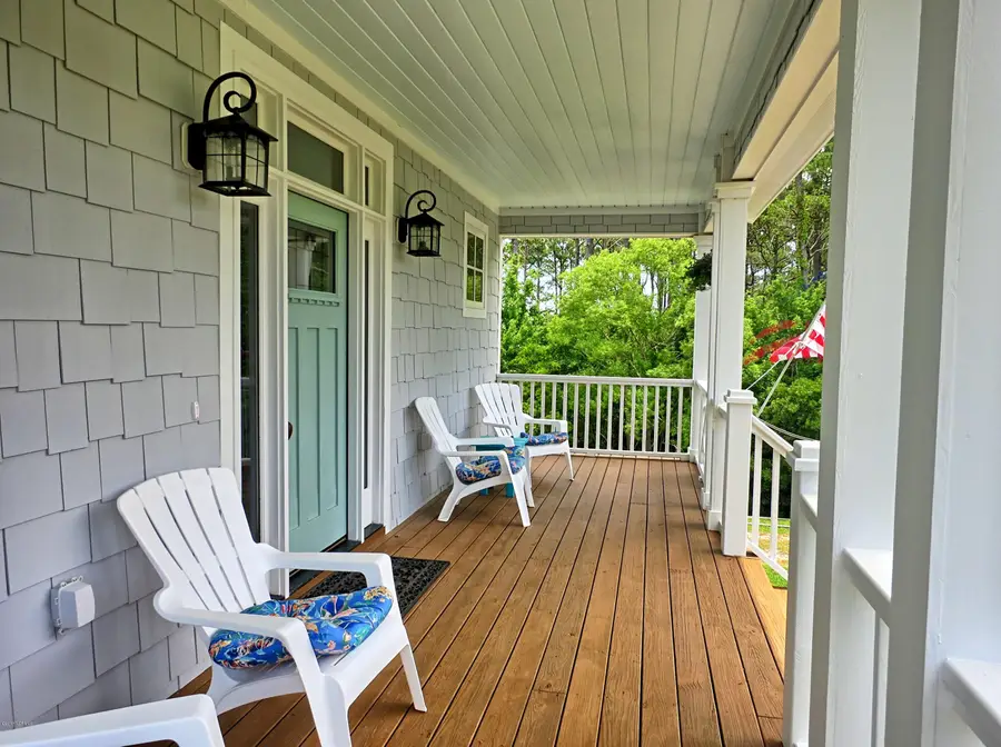 141 East Drive, Harkers Island, NC 28531 - #2