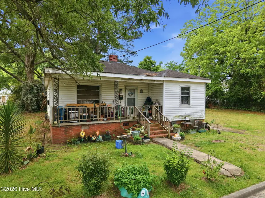 621 Harvey Street, Kinston, NC 28501 - #2