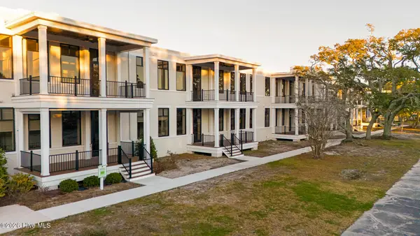 805 Mulberry Street #Unit 207, Beaufort, NC 28516