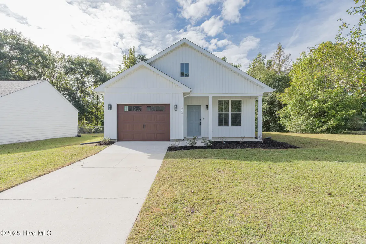 111 Hampton Court, Jacksonville, NC 28546 - #1