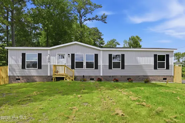 1200 Pony Farm Road, Jacksonville, NC 28540