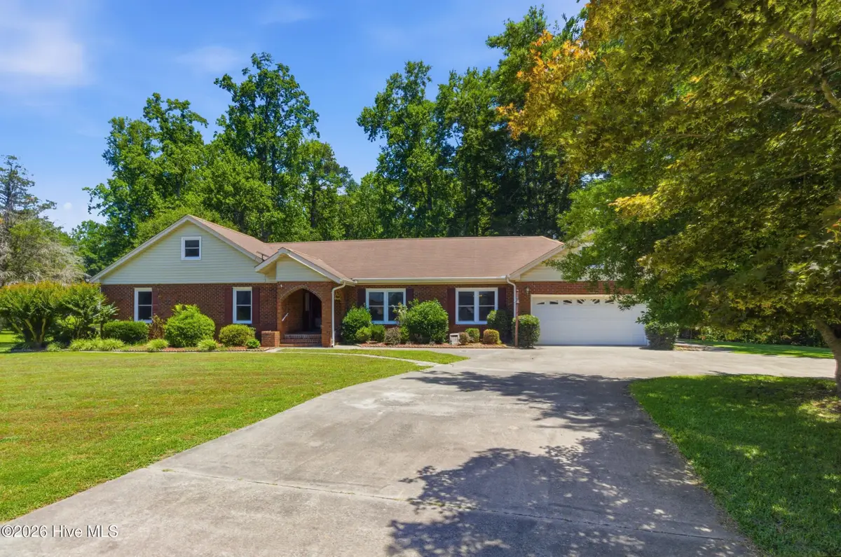 103 Quartre Circle, New Bern, NC 28560 - #1