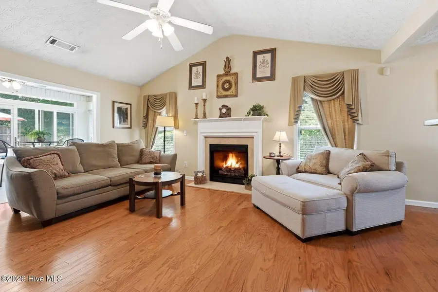 324 Woodland Pass, Canton, GA 30114 - #2