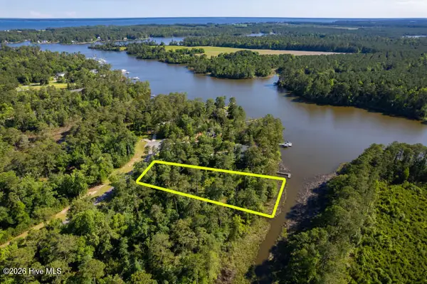 110 Queen Annes Court, Oriental, NC 28571