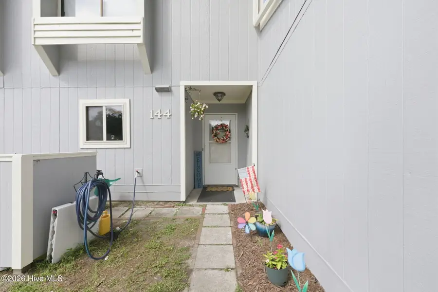 144 Quarterdeck Townhouses, New Bern, NC 28562 - #3