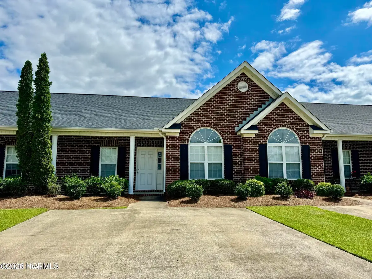 140 Oak Towne Drive #E3, Greenville, NC 27858 - #1