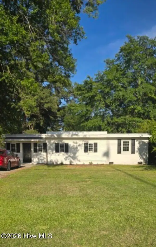302 Pete Jones Drive, Richlands, NC 28574