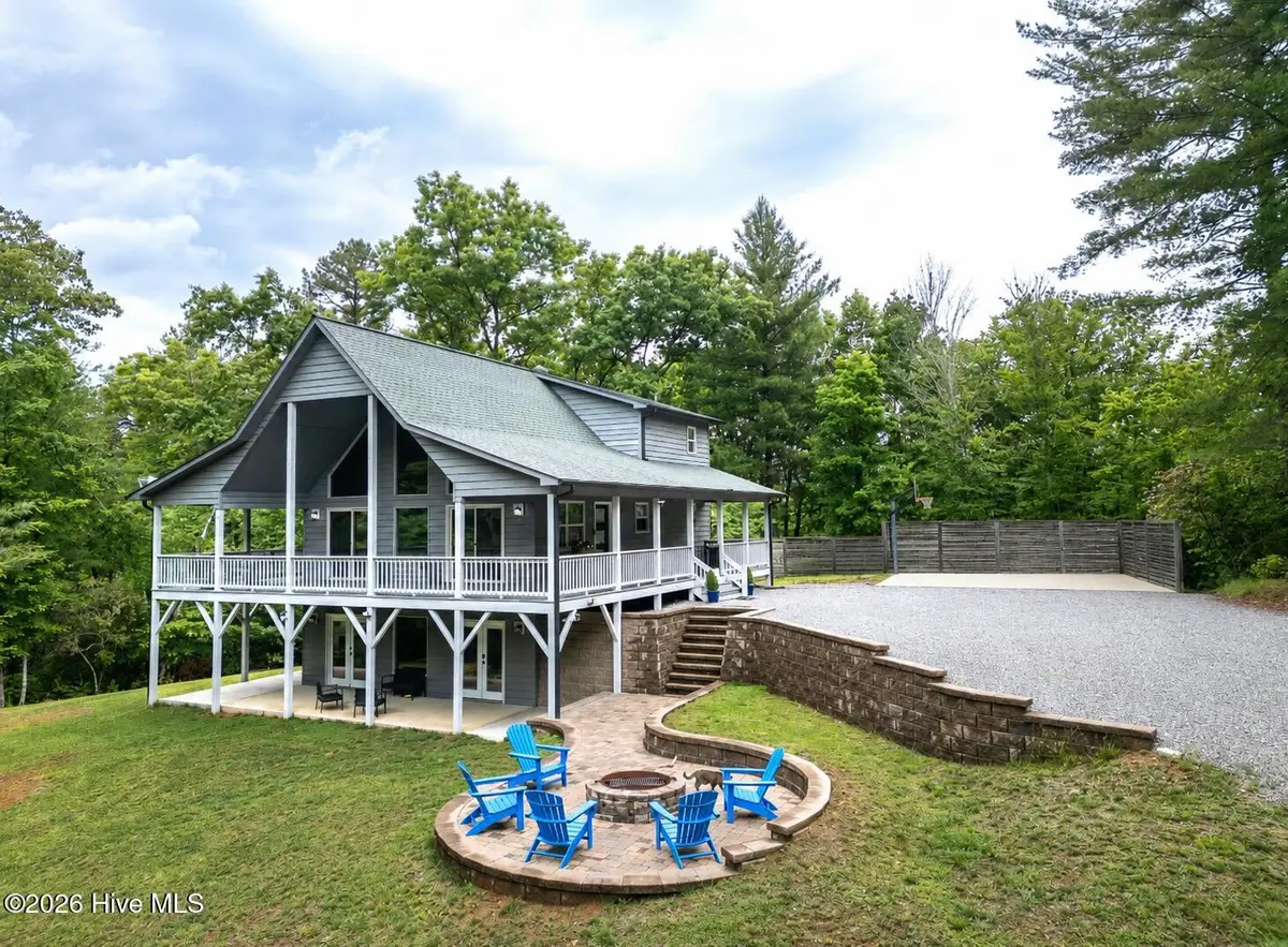 135 Heritage Trail, Brasstown, NC 28902 - #1