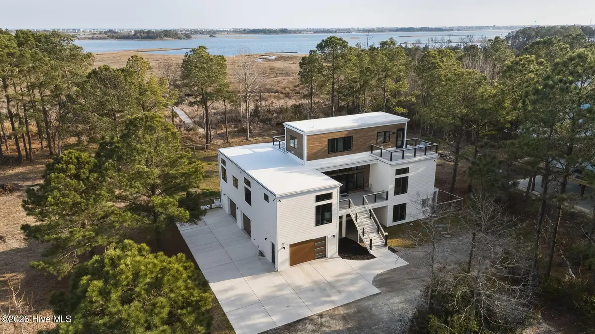 135 Heron Cove Road, Hampstead, NC 28443 - #1