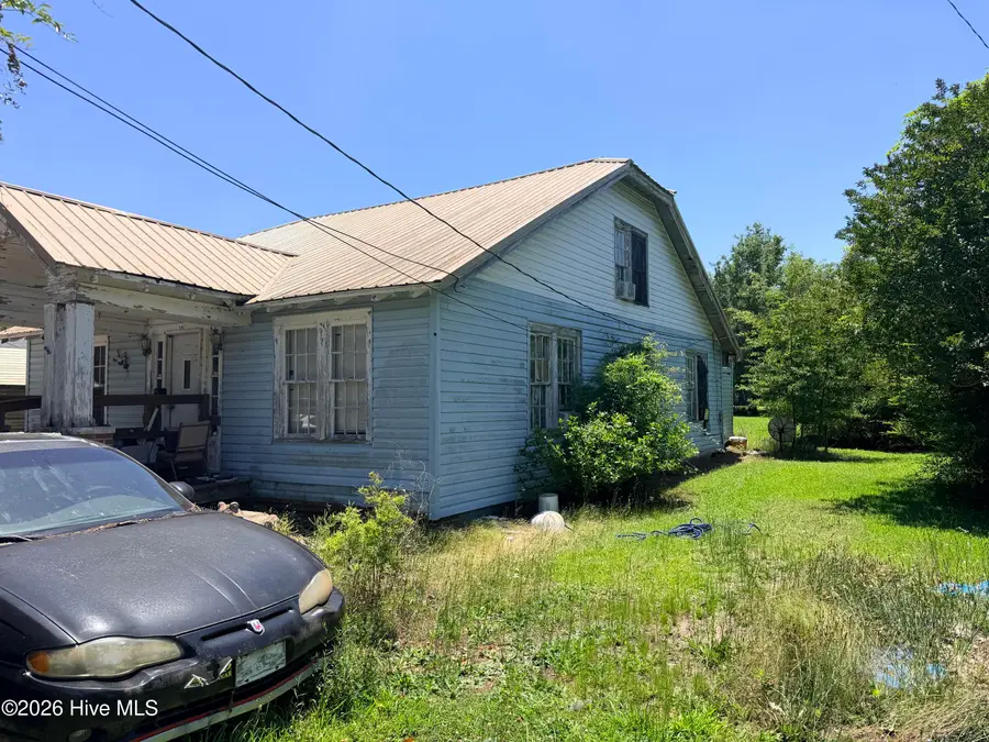 221 E Elm Street, Bladenboro, NC 28320 - #2