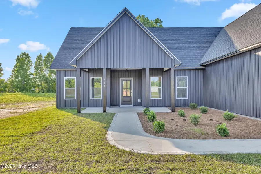 407 Wade Drive, Richlands, NC 28574 - #2