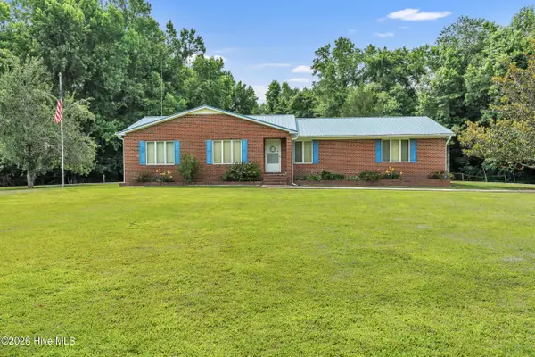 612 Parkertown Road, Hubert, NC 28539