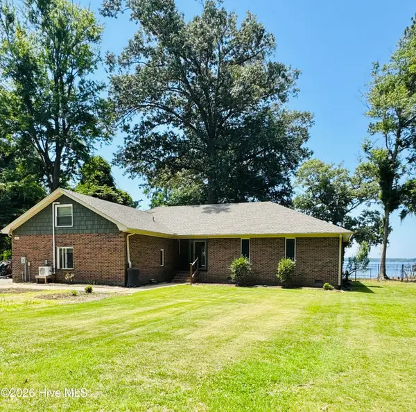 186 E Camp Perry Road, Hertford, NC 27944