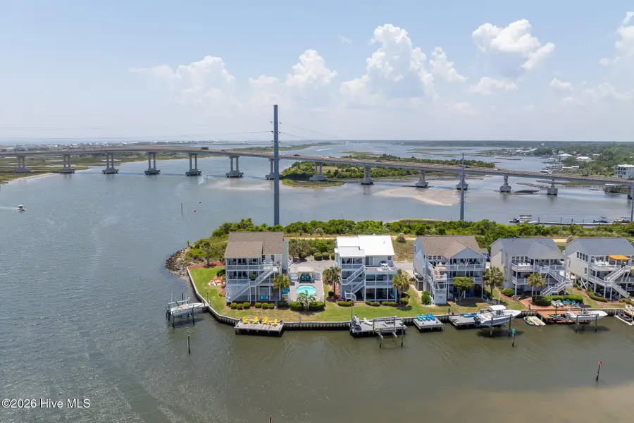 702 Roland Avenue, Surf City, NC 28445 - #3
