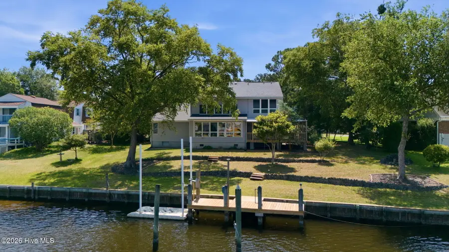 6106 Cardinal Drive, New Bern, NC 28560 - #2
