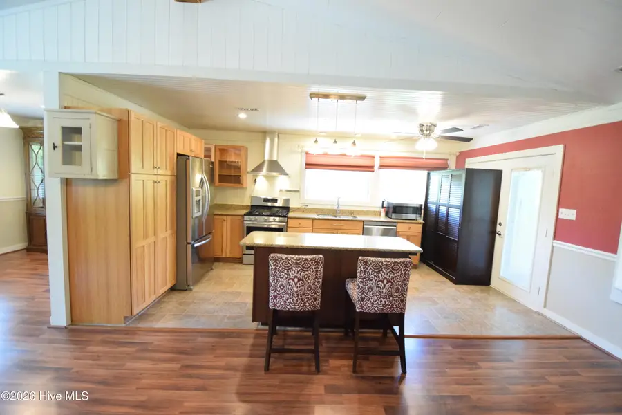 105 Captains Cove, New Bern, NC 28562 - #3