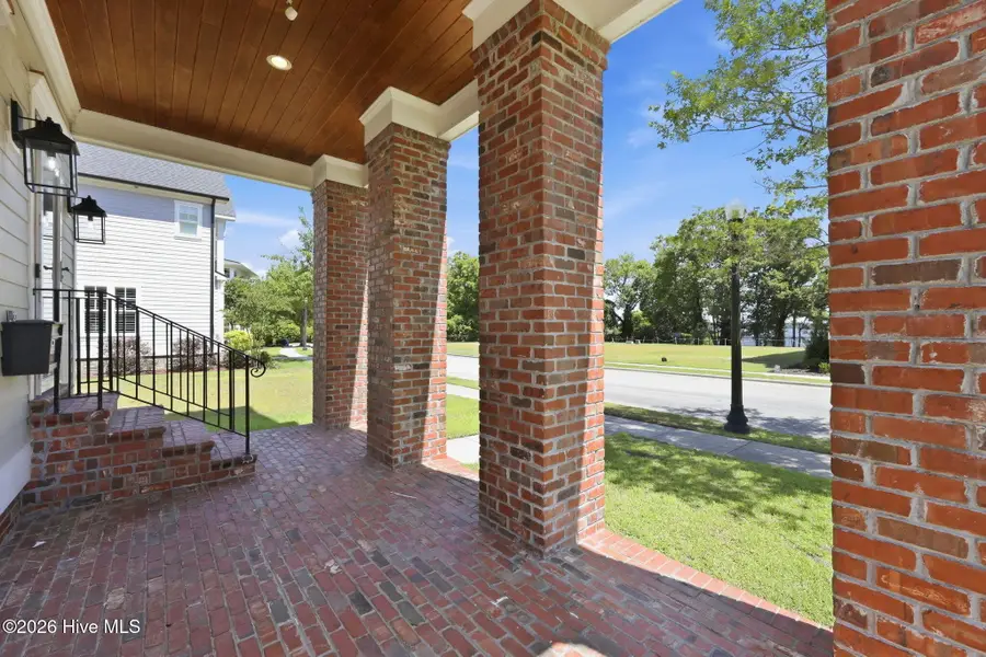 807 E Front Street, New Bern, NC 28560 - #2