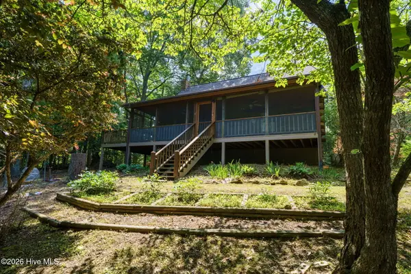 147 Holly Ridge Lane, Murphy, NC 28906