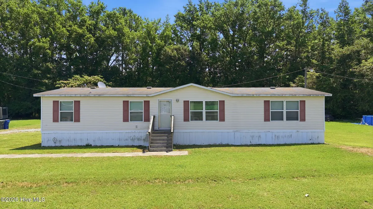 7015 St James Church Road, Stantonsburg, NC 27883 - #1