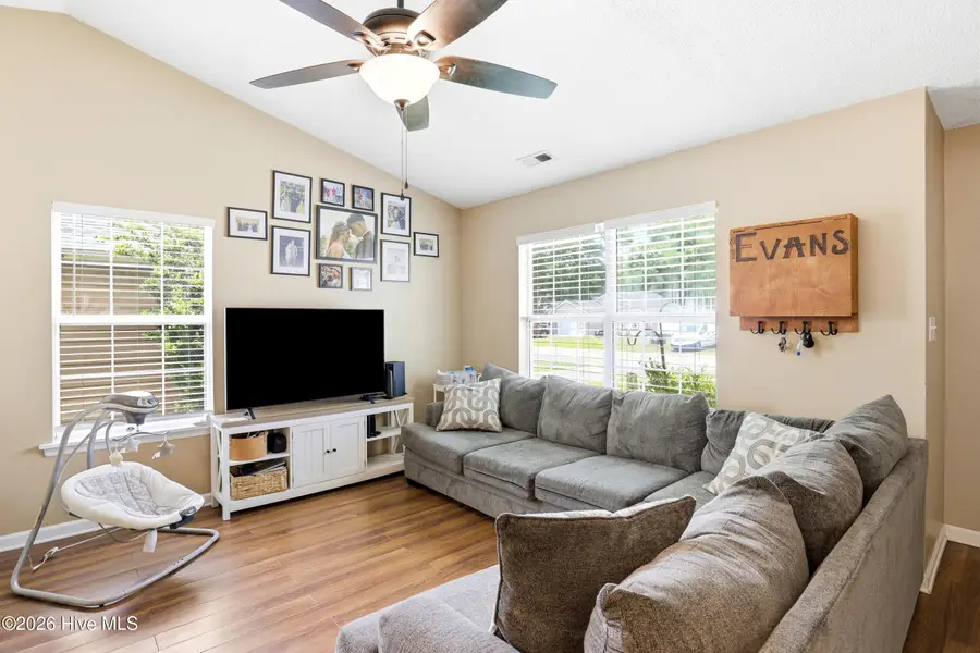 620 S Hampton Drive, Jacksonville, NC 28546 - #3