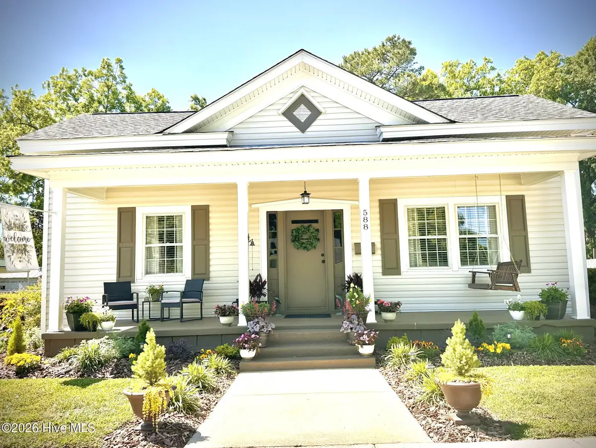588 Second Street, Ayden, NC 28513 - #1