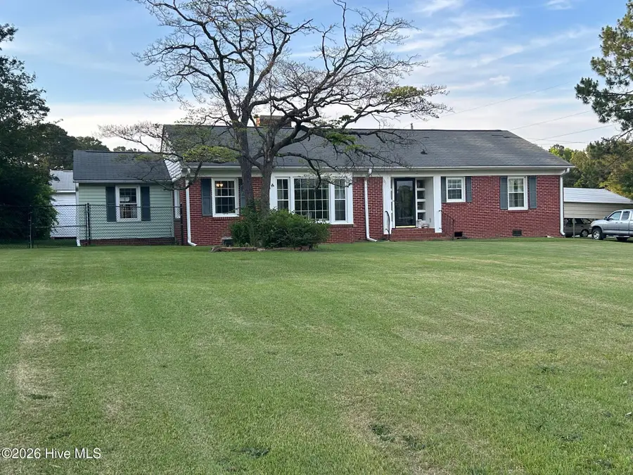 411 E Green Street, Macclesfield, NC 27852 - #3