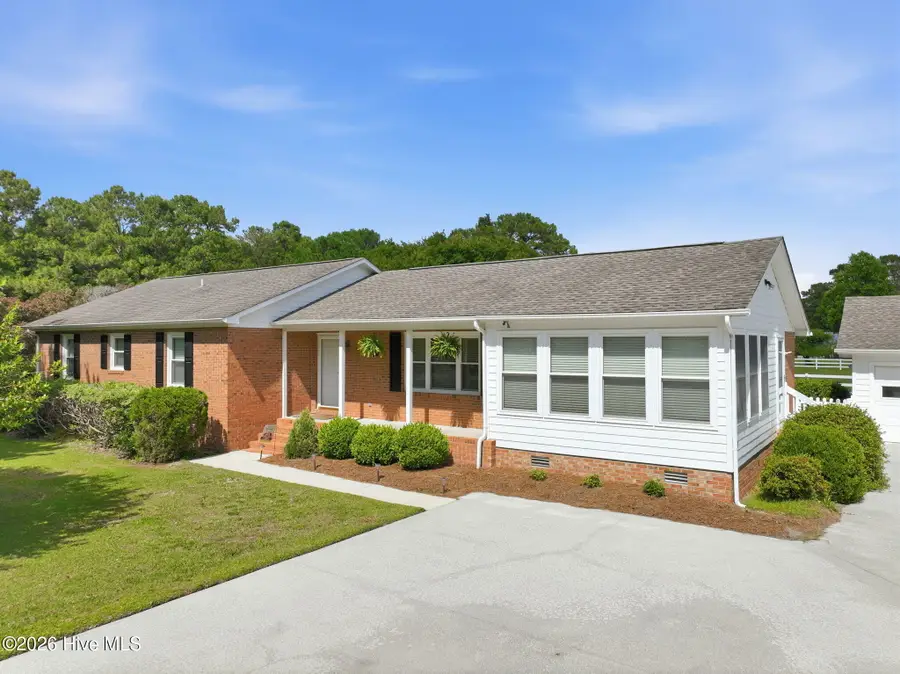 626 W Firetower Road, Swansboro, NC 28584 - #3