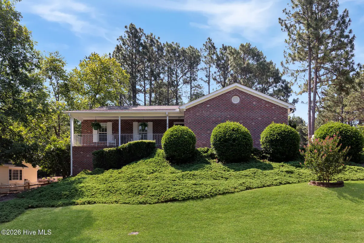 315 Sandhills Circle, Pinehurst, NC 28374 - #1